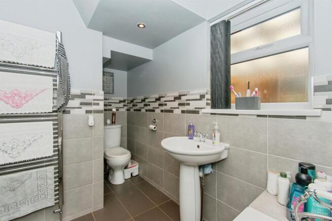 3 bed Semi-Detached for sale Image 10