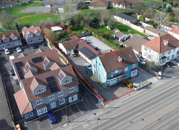 2 - Hotel for Auction, Gloucester Road, Patchway.j