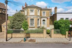 42, Drewstead Road, London SW16 1AG