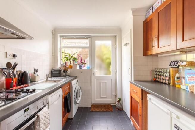 Kitchen (2).jpg