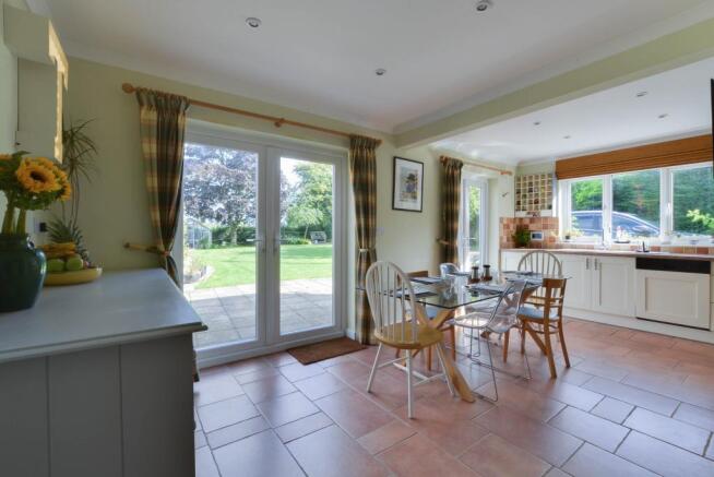 Family Room Kitchen Diner