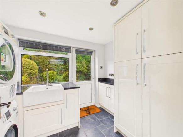 3 bed Detached for sale Image 12
