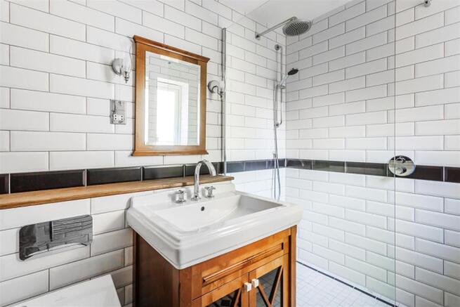 house. estate agency Abinger Hammer
