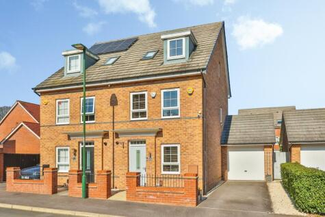 Houghton Drive, Nottingham, NG8