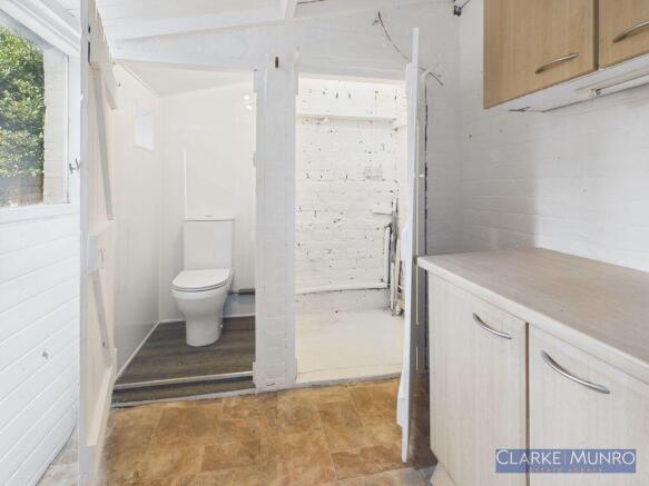 3 bed Terraced for sale Image 6