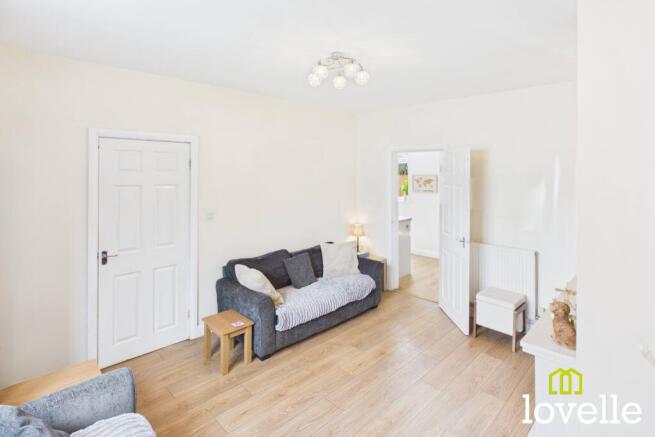 3 bed Semi-Detached for sale Image 9