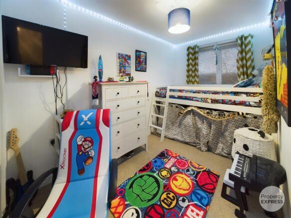 3 bed Semi-Detached to rent Image 11