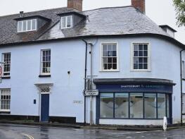 Flat 7, Tobys Court, High Street, Shaftesbury SP7 8NA