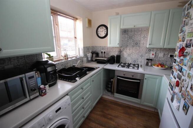 7164_31985989_IMG...