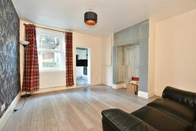 Basement Flat - Lounge