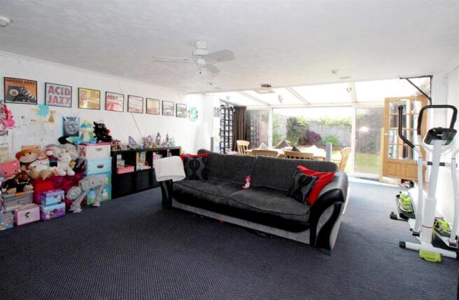 39014_South Street.j