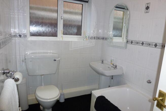 Ground Floor Bathroo