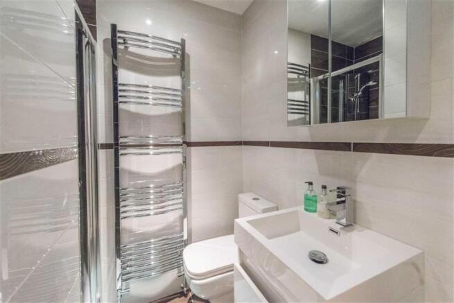 MODERN EN-SUITE SHOW