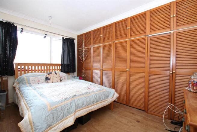 Bedroom 1.JPG