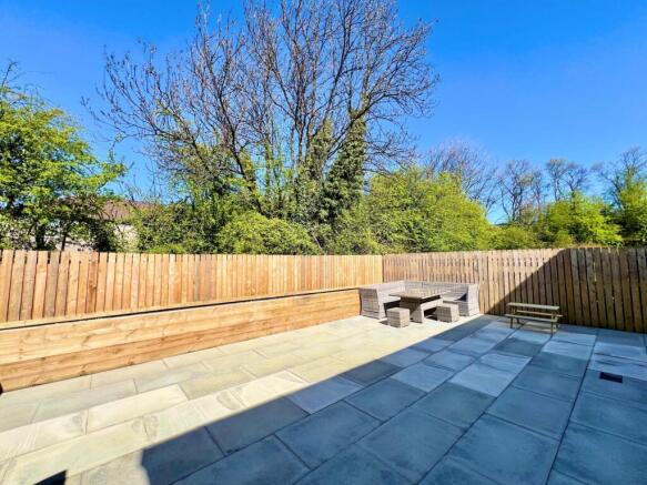 Colville Crescent, Glengarnock rear garden photo