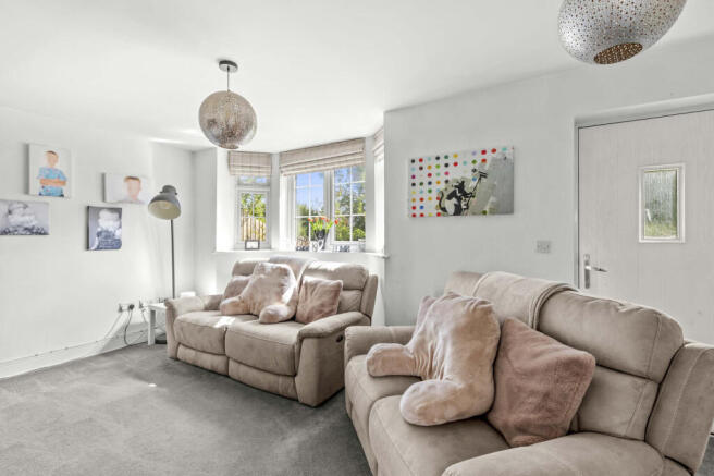 5 Compton Rd, HP10 0AW (LOW RES)-7