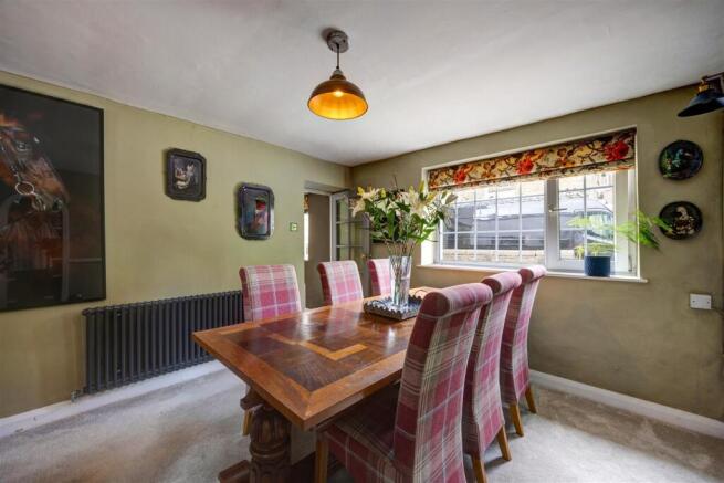 3 bed Detached for sale Image 10