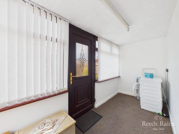 2 bed Bungalow for sale Image 12