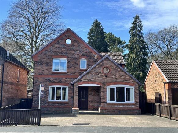 3-bed detached on 15, Copperfield Close, Malton, £385,000