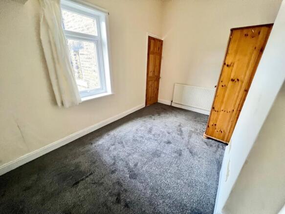 2 bed House to rent Image 9