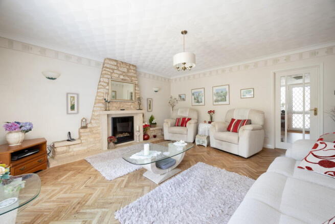 Ludmead Road, Corsham, SN13 9AS photo 4