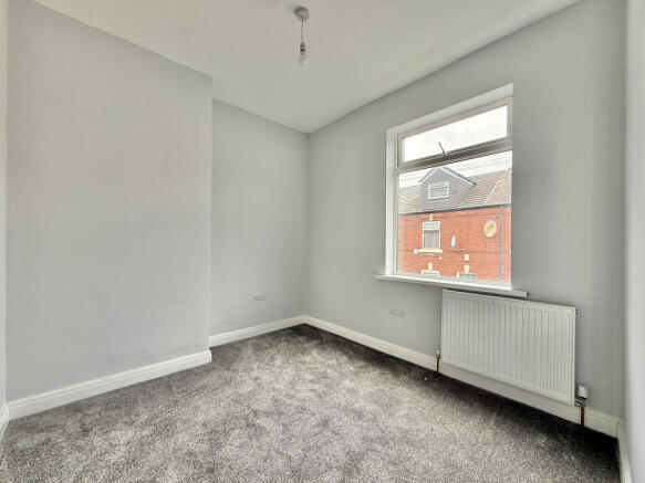 2 bed Terraced for sale Image 11