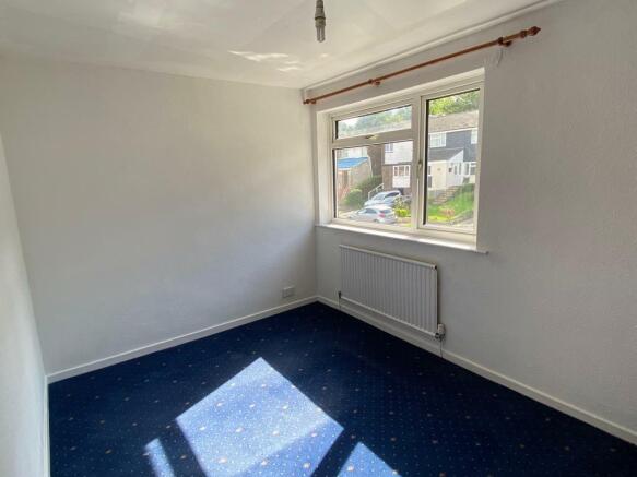 Bedroom 1.jpg