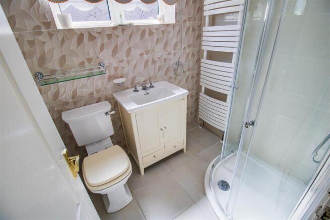 2 bed Semi-Detached Bungalow for sale Image 7
