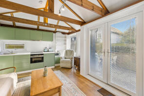 72 Elm Cottage, The Street, Horley RH6 0DS