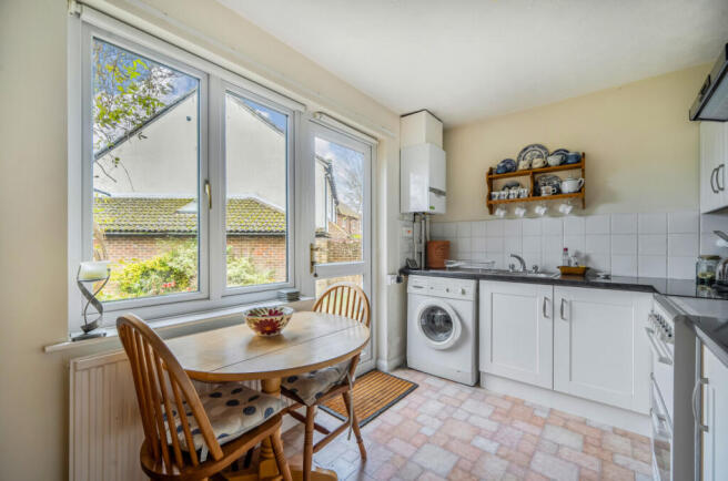 1383451-14-692826...