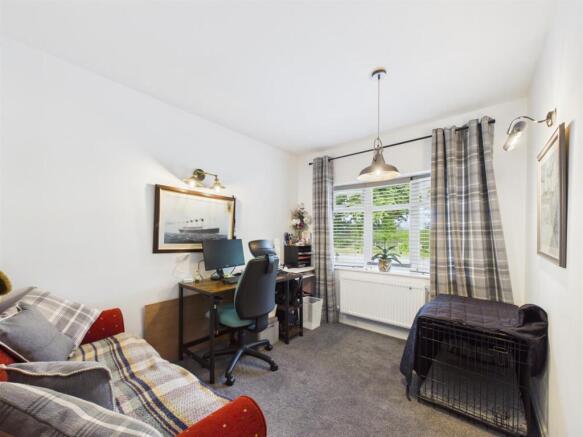2 bed Semi-Detached Bungalow for sale Image 6