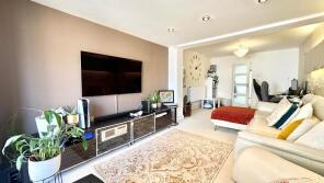 40, Forest Street, Forest Gate, London E7 0HW