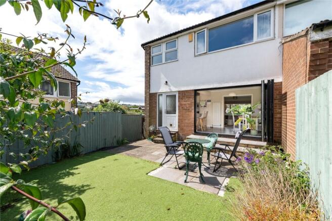 3 bed Semi-Detached for sale Image 8