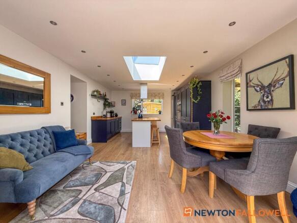 Open Plan Living/Dining Kitchen