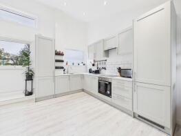 12, South Holmes Road, Horsham RH13 6HR