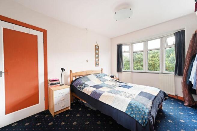 Rear Main Bedroom