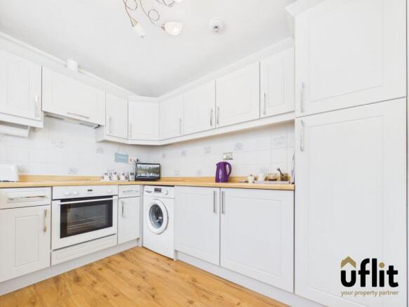 2 bed Detached Bungalow for sale Image 8