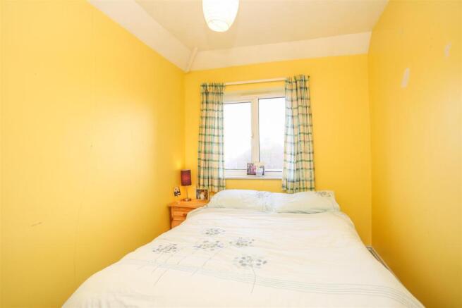 40 Hamsey Crescent-2