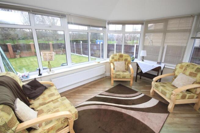 GARDEN ROOM