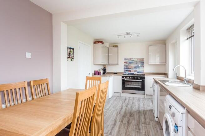 Kitchen/dining ro...