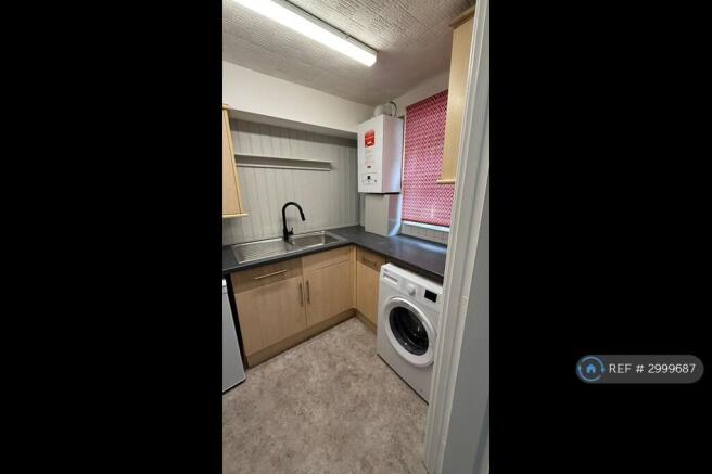 1 bed Flat to rent Image 6