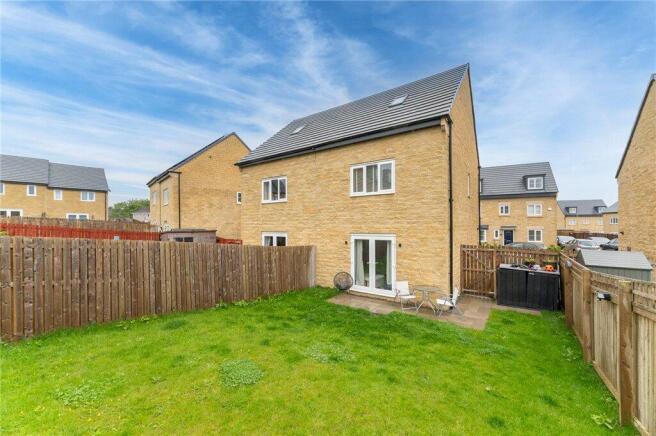 3 bed Semi-Detached for sale Image 8