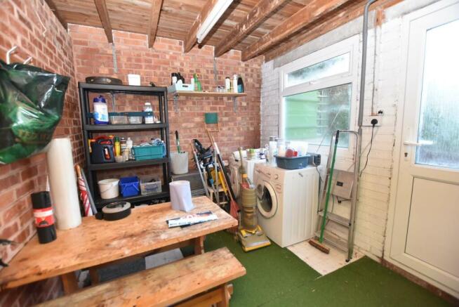 GARAGE.jpg