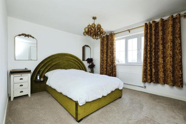 3 bed Detached for sale Image 9
