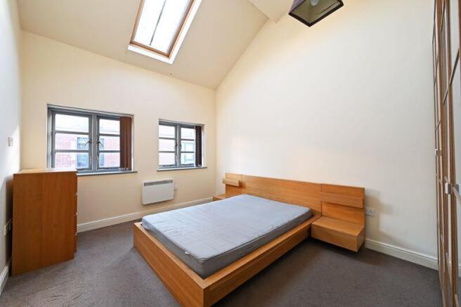 1 bed Apartment to rent Image 10