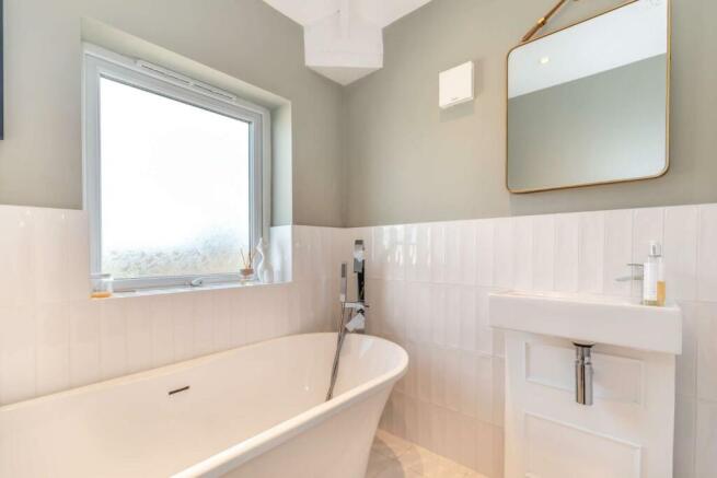 8534772-interior18-800.jpg