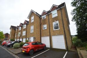 3, Lammas Court, Old Station Way, Godalming GU7 3AJ