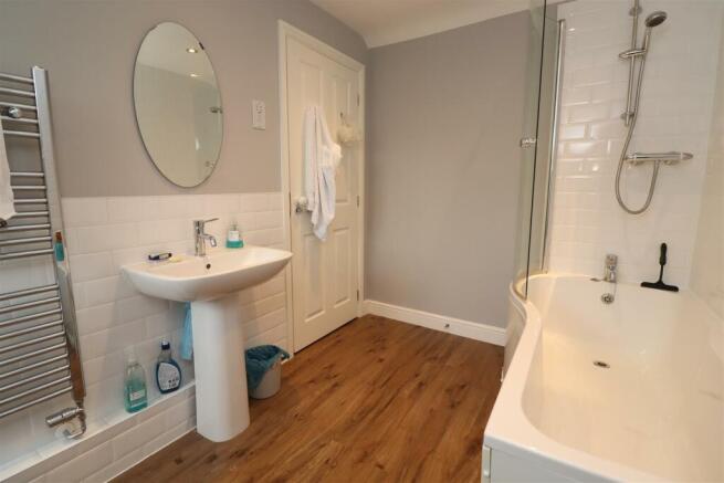 Bathroom / WC