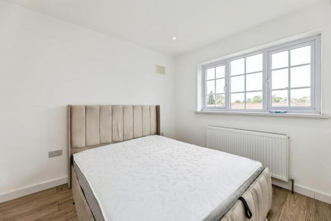 2 bed Semi-Detached for sale Image 5