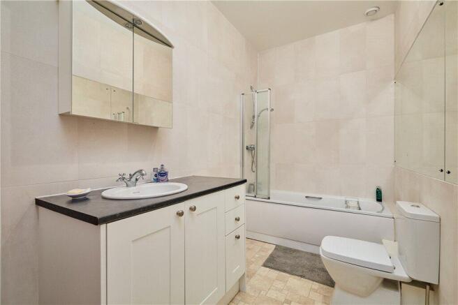 2 bed Apartment for sale Image 8